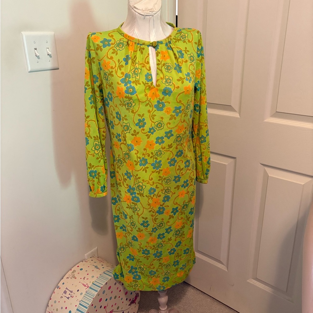 Vintage Wilton Floral Green and Yellow Dress size M great gram’s 1950s